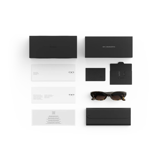 Meta Starfire Kylie Edition – Dark Tortoise XS (48-21) Meta Starfire Kylie Edition smart glasses with chocolate lenses and dark tortoise XS frame, front three-quarter view
